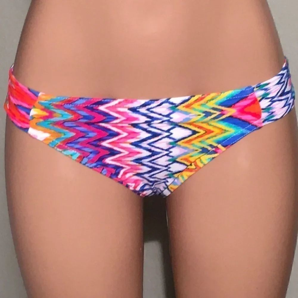🧜‍♀️Sample bikini bottoms. New